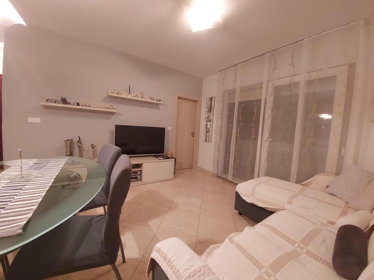 Abbadessa Apartment Kastela